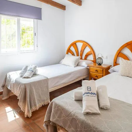 Cortijo Camino De Enmedio By Ruralidays * Nerja