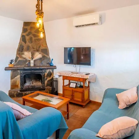 Cortijo Camino De Enmedio By Ruralidays * Nerja