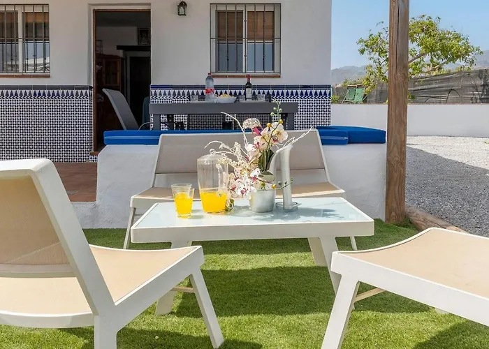 Cortijo Camino De Enmedio By Ruralidays Nerja