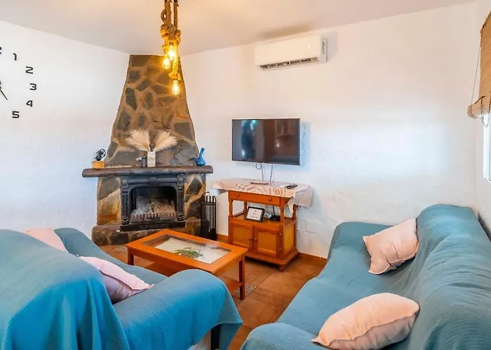 Cortijo Camino De Enmedio By Ruralidays * Nerja