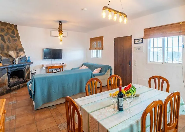 Holiday home Cortijo Camino De Enmedio By Ruralidays Nerja